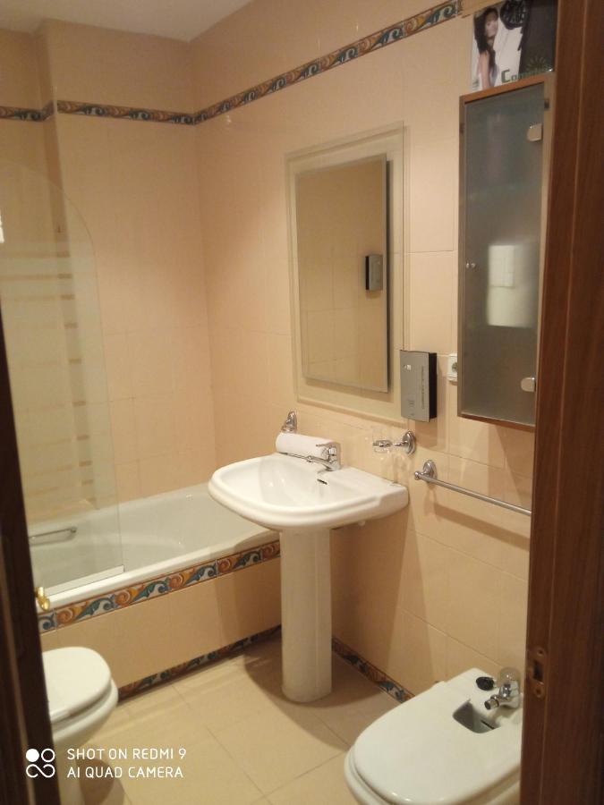 Ibericabeds Plaza Nueva Apartment Granada Luaran gambar