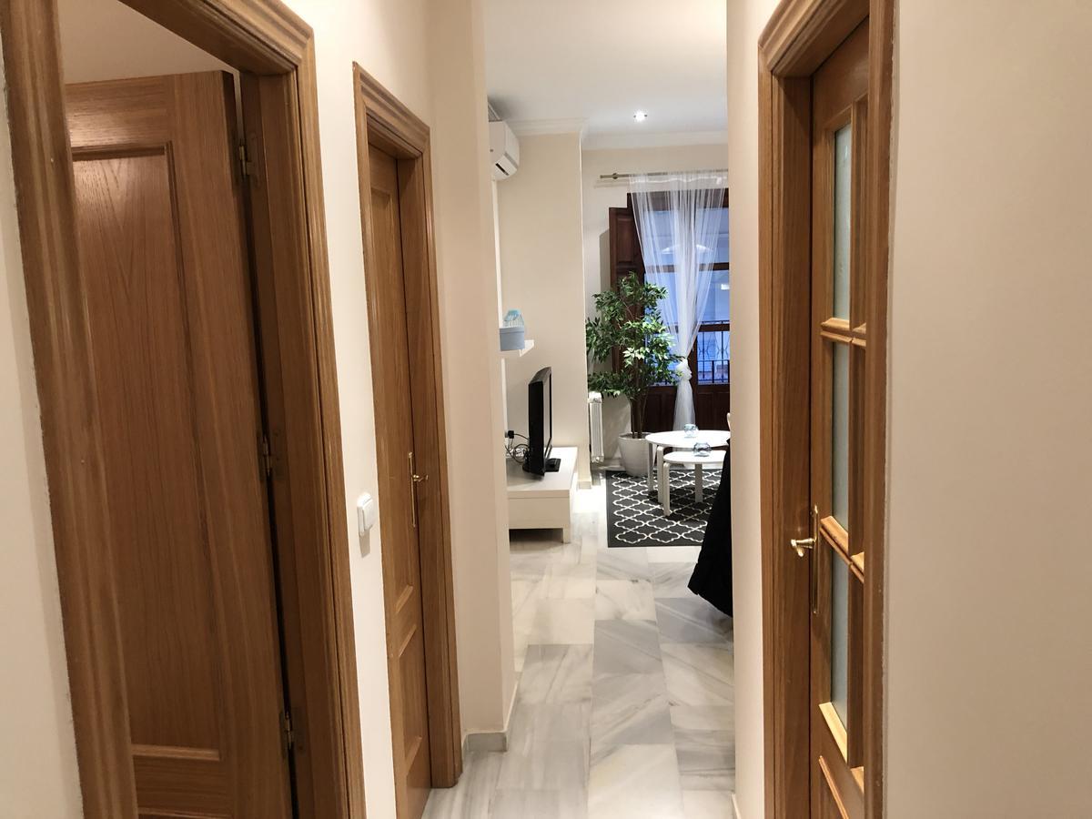 Ibericabeds Plaza Nueva Apartment Granada Luaran gambar